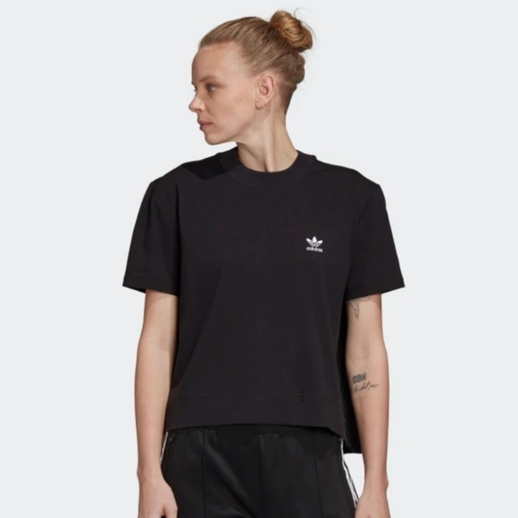 adidas Tops - NEW Adidas Originals Tee